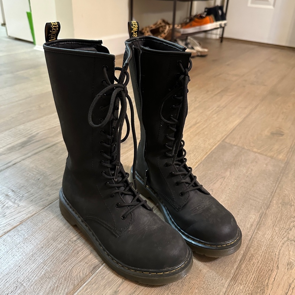 Dr.Martens 1914 Kolbert Tall Boots with Zippers - Picture 3 of 4